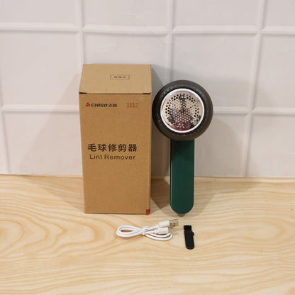 Portable lint remover in use
